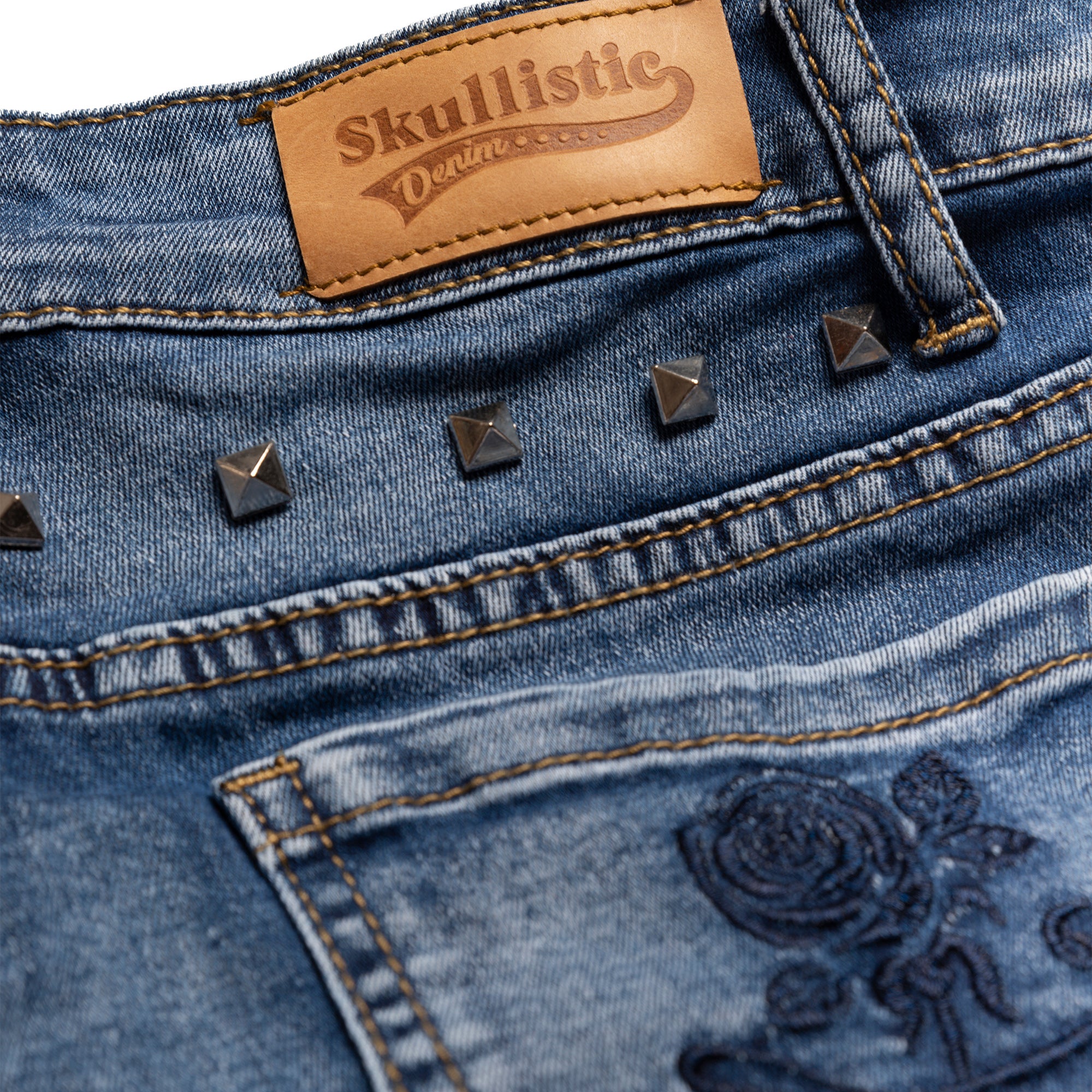Skull Embroidery Denim Shorts